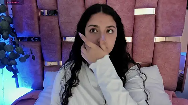 paulette dupont online show from September 24, 2025, 3:54 am