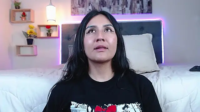 mia aira online show from January 20, 2025, 11:10 pm