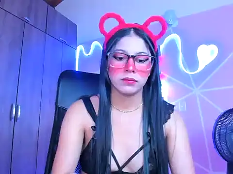  ALLYSON18  online show from February 12, 2025, 2:21 pm