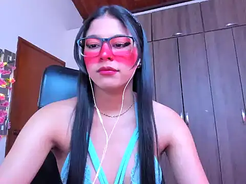  ALLYSON18  online show from September 15, 2025, 11:32 am