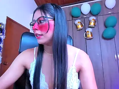  ALLYSON18  online show from October 3, 2025, 11:40 am