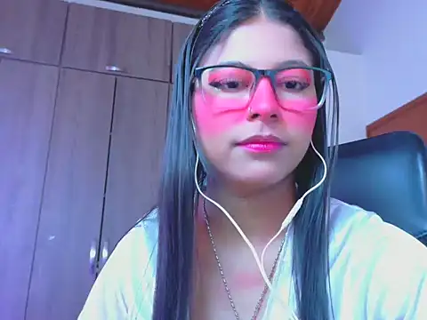  ALLYSON18  online show from June 5, 2026, 12:00 pm