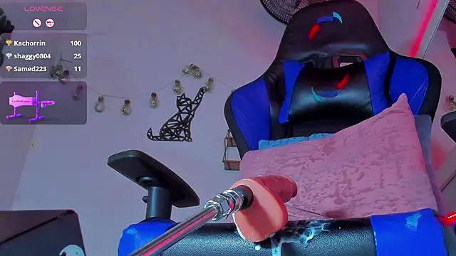 reinahot-699 online show from January 14, 2025, 2:43 pm