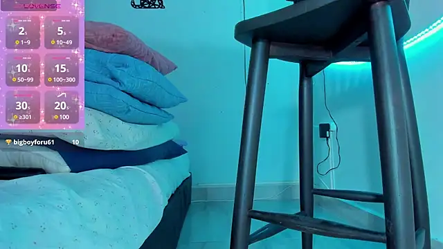 reinahot-699 online show from January 22, 2025, 3:51 pm