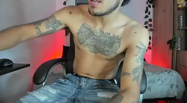 mikee scooth online show from February 25, 2025, 3:42 am