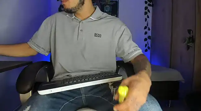 mikee scooth online show from March 14, 2025, 2:20 am