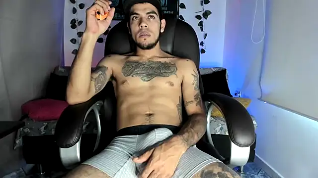 mikee scooth online show from September 17, 2025, 4:41 pm