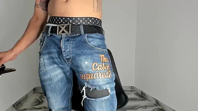 mikee scooth online show from December 18, 2025, 7:31 pm