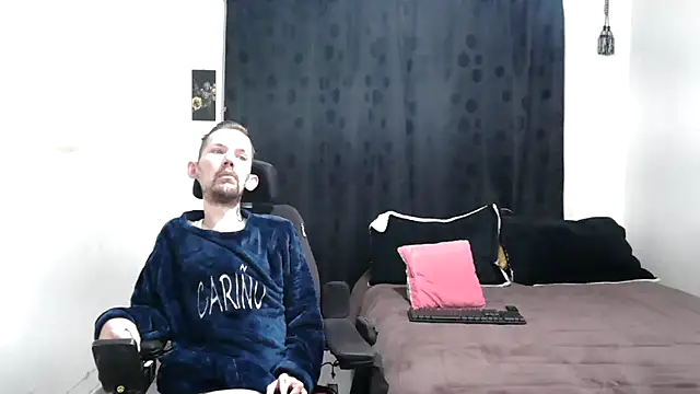 Sophia and Thomas online show from December 21, 2024, 11:11 am