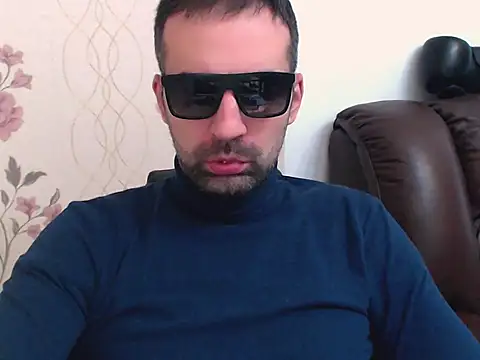 Leo 1617 online show from April 23, 2026, 10:58 am