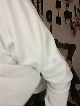 SamaraMartinez online show from April 15, 2026, 11:17 am