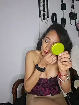 SamaraMartinez online show from April 16, 2026, 10:16 am