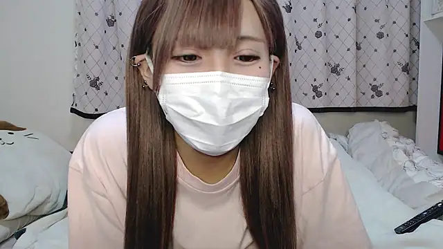  hiyor  online show from February 15, 2025, 5:07 pm