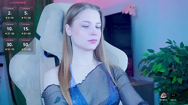 CuteMousee online show from November 10, 2025, 5:39 am