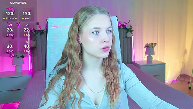 CuteMousee online show from April 23, 2026, 7:20 am