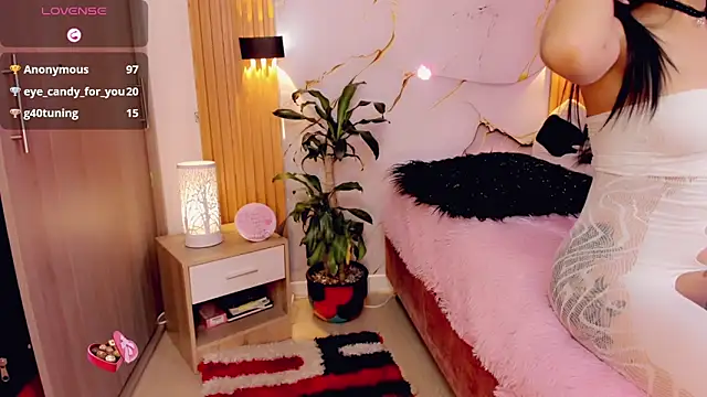 BrendaSquirtx online show from January 8, 2025, 5:37 pm