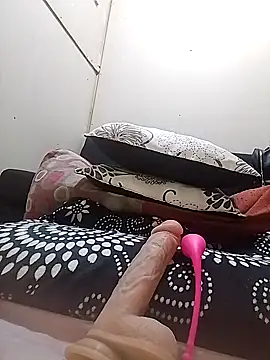 JessyCospXXX online show from November 2, 2025, 7:05 pm