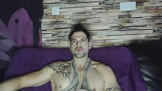 XxBigboybandxX online show from December 20, 2024, 8:06 am