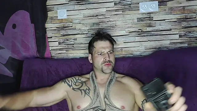 XxBigboybandxX online show from February 4, 2025, 7:22 pm