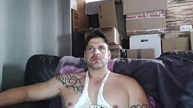 XxBigboybandxX online show from April 22, 2026, 3:24 pm