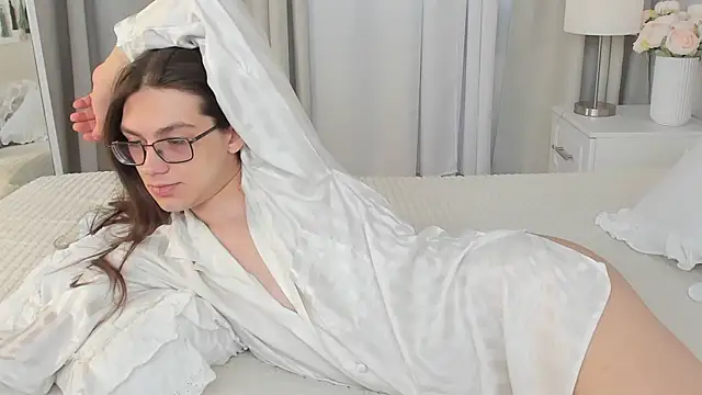 Alfreda Mills online show from April 3, 2026, 10:46 am