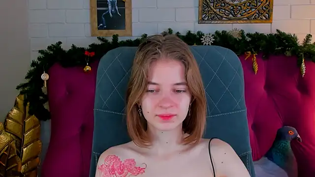 TinaDavil online show from December 17, 2024, 2:11 pm