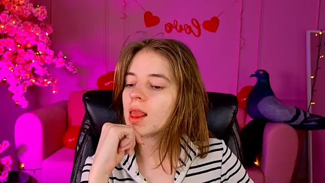 TinaDavil online show from February 12, 2025, 2:10 pm