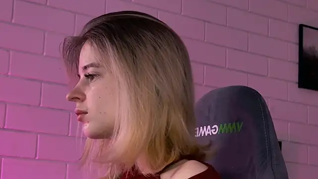 TinaDavil online show from January 16, 2026, 9:13 am