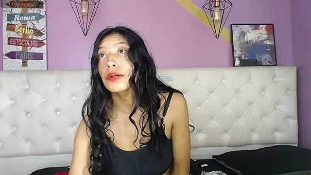 karolinee 66  online show from December 7, 2024, 8:11 am