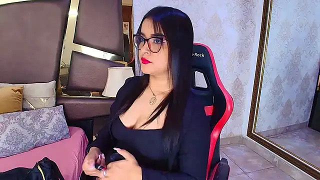 ZoehRoux online show from February 4, 2025, 4:15 am