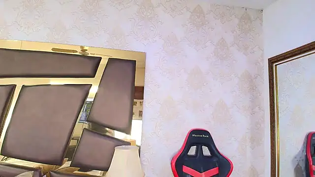 ZoehRoux online show from February 7, 2025, 10:29 am