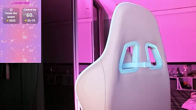 Daisydelicious online show from February 15, 2025, 11:06 am