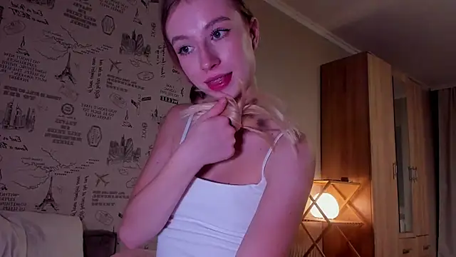 minidivaa  online show from November 17, 2025, 10:59 pm