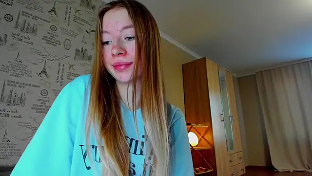 minidivaa  online show from January 10, 2026, 11:12 am