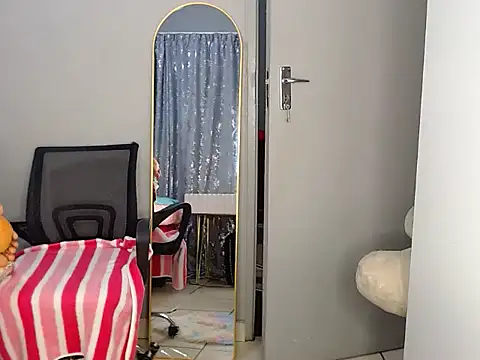 MissBigNipples online show from January 11, 2026, 3:00 am