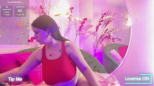 almendraevans online show from February 1, 2025, 11:21 am