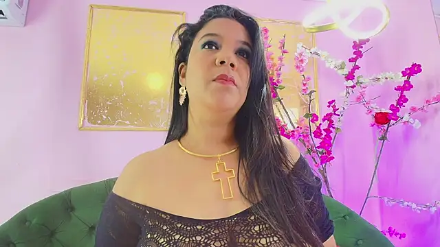 almendraevans online show from November 9, 2025, 12:03 pm