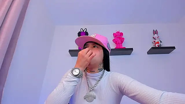 Gangster Girl online show from February 5, 2025, 1:58 am