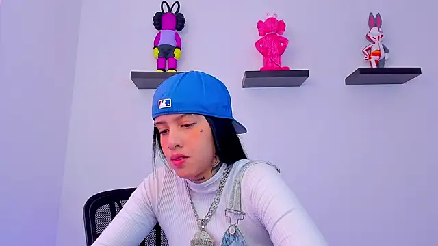 Gangster Girl online show from February 8, 2025, 5:29 pm