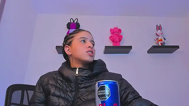 Gangster Girl online show from March 3, 2025, 5:42 am