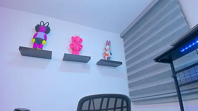 Gangster Girl online show from October 31, 2025, 3:07 am