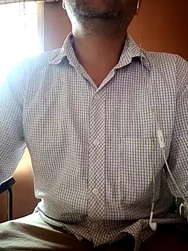 Snapshot of daddy_indian chatting on February 25, 2025, 9:31 am daddy indian online show from February 25, 2025, 9:31 am
