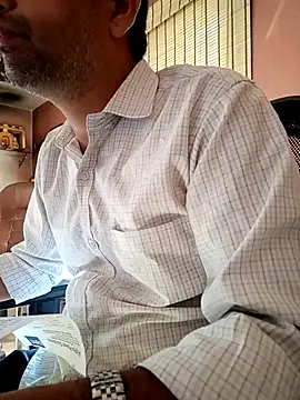 Snapshot of daddy_indian chatting on March 19, 2025, 10:55 am daddy indian online show from March 19, 2025, 10:55 am