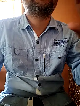 Snapshot of daddy_indian chatting on October 20, 2025, 7:31 am daddy indian online show from October 20, 2025, 7:31 am
