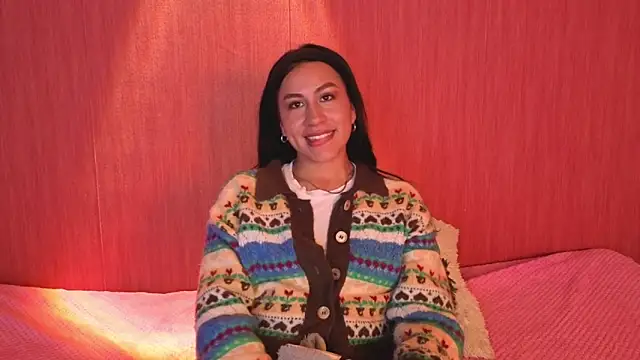 EmiGomez  online show from November 14, 2025, 2:32 am