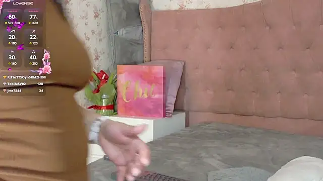 AvrillThomas online show from January 28, 2025, 11:07 pm