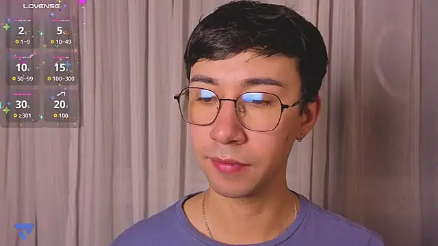 cameron cum online show from April 20, 2026, 10:18 am