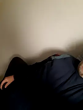 Snapshot of bluangelo chatting on April 23, 2026, 10:01 pm bluangelo online show from April 23, 2026, 10:01 pm
