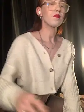 Avril Pearly  online show from February 18, 2025, 9:31 pm