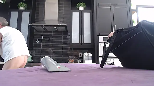 Toy-Daddy online show from October 13, 2025, 6:41 pm